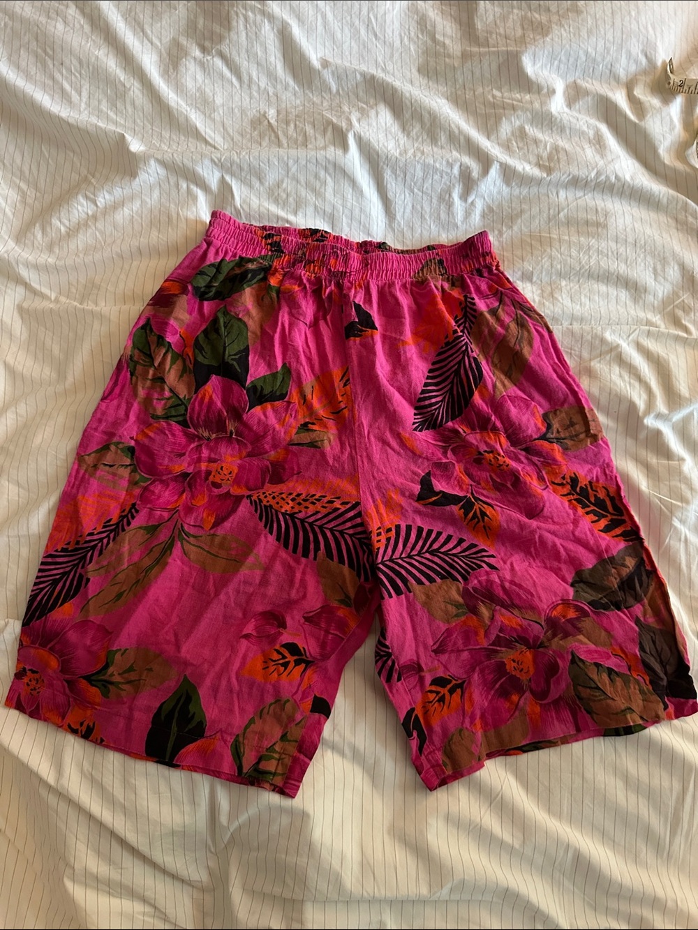Vintage Wine and Roses - Bright Pink Tropical Floral Bermuda Shorts